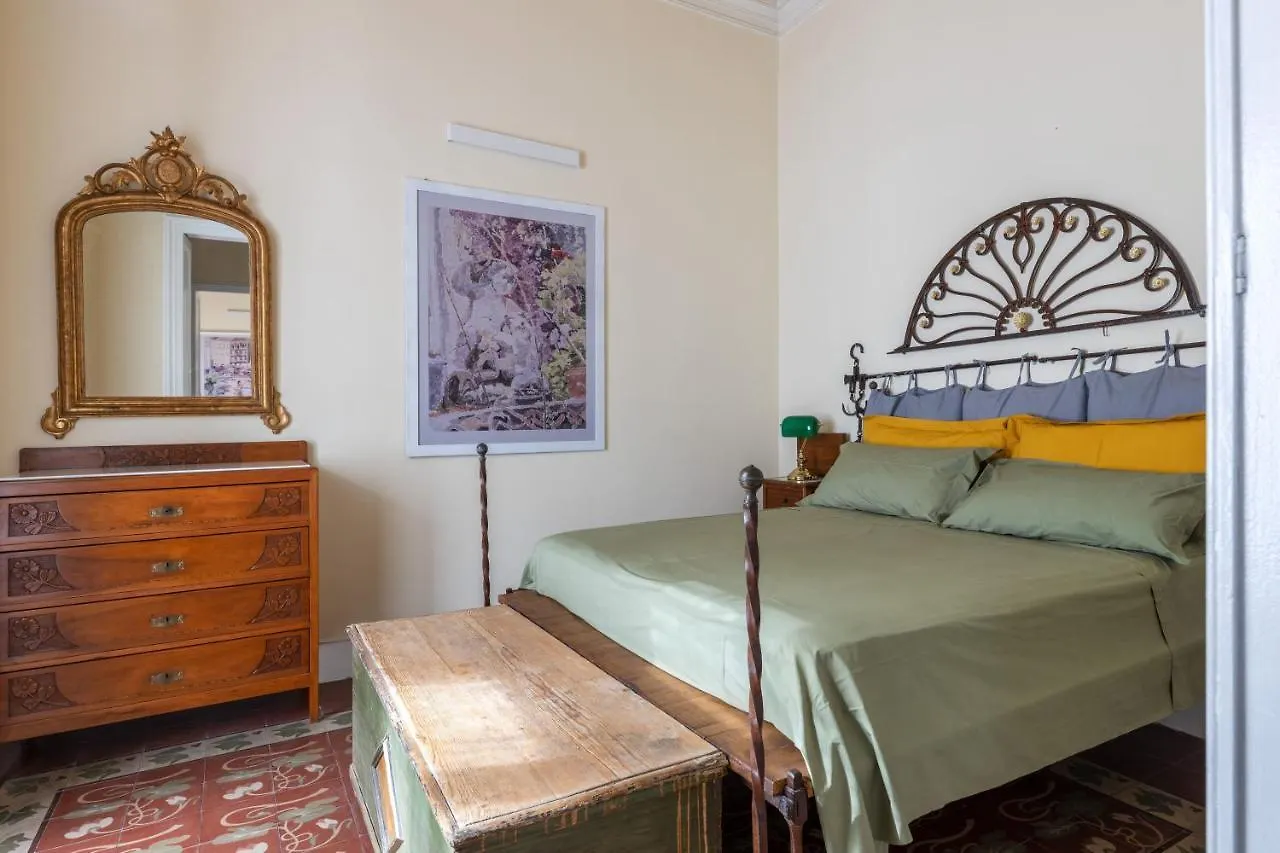 Catania City Center Historical Building Home