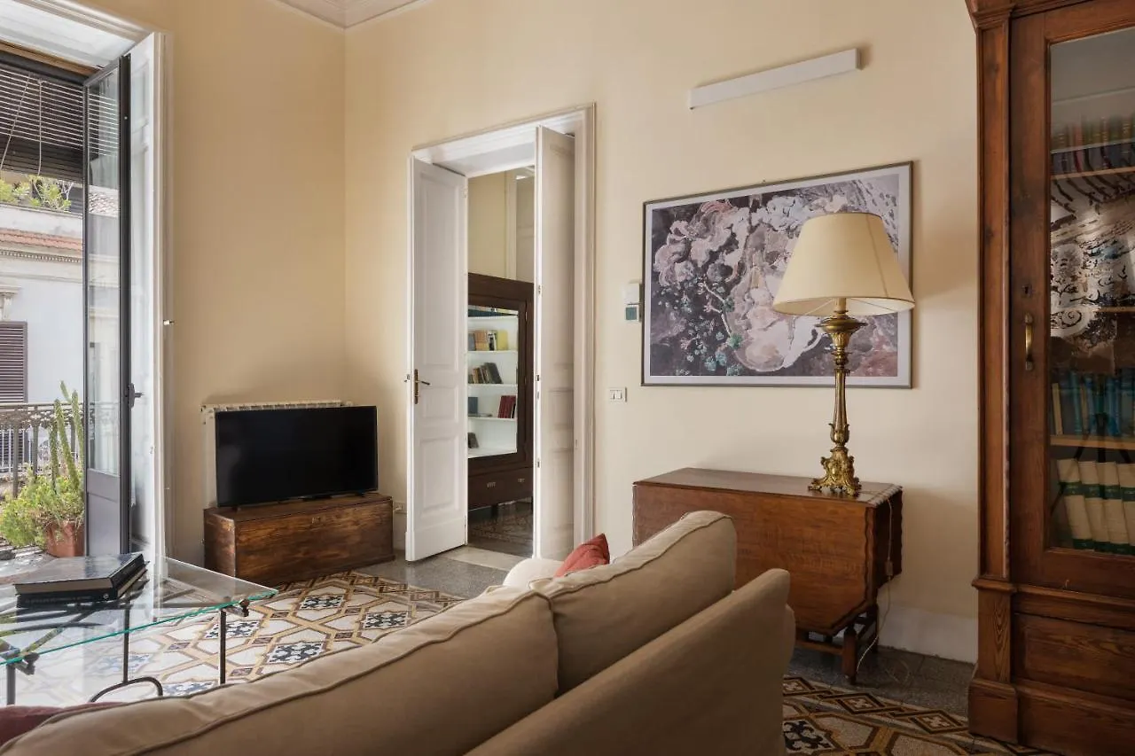 Catania City Center Historical Building Home Apartment